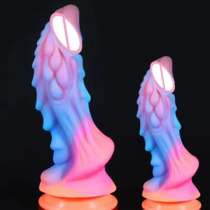Dildo Fantasía Luminoso – Brillo sutil y presencia impactante